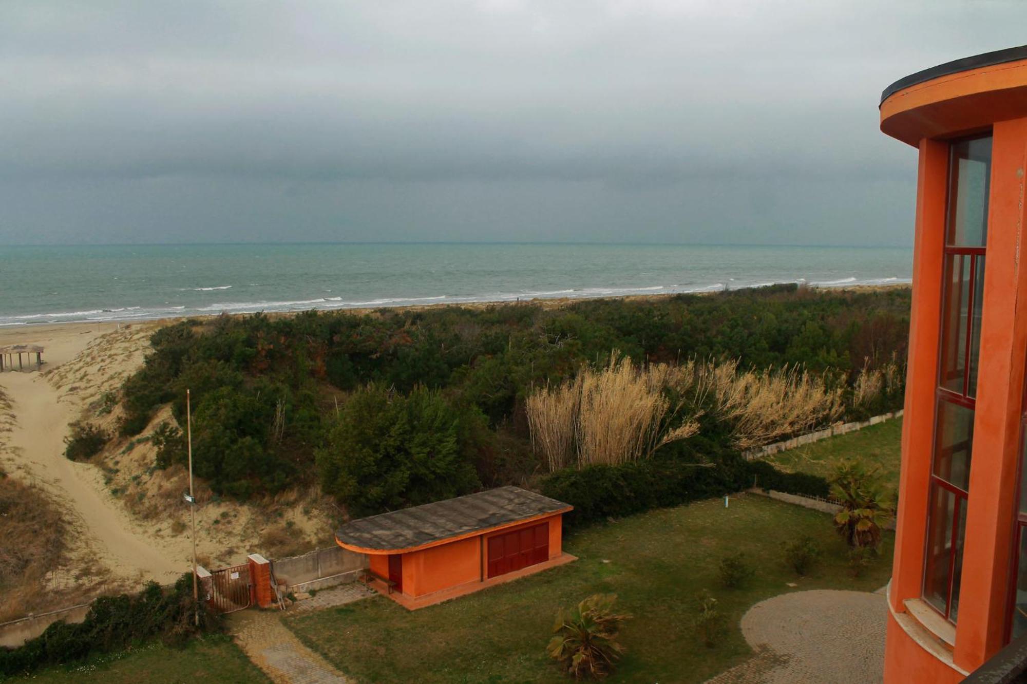 Appartamento Vicino Alla Spiaggia Calambrone Buitenkant foto