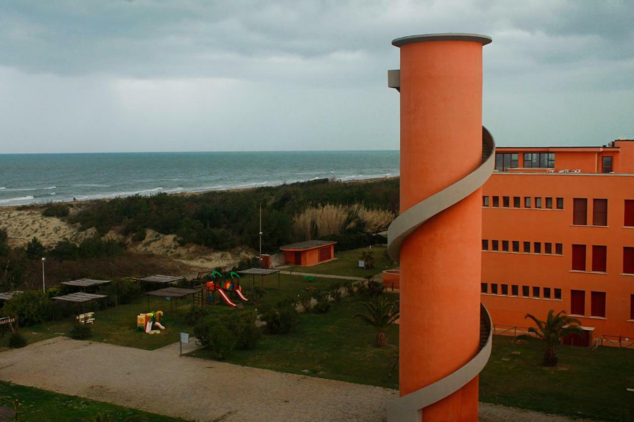 Appartamento Vicino Alla Spiaggia Calambrone Buitenkant foto